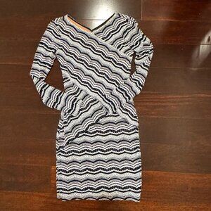 BCBGMAXAZARIA knit dress, Size M.